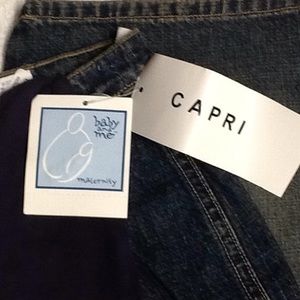 Baby and me Maternity Capri jeans